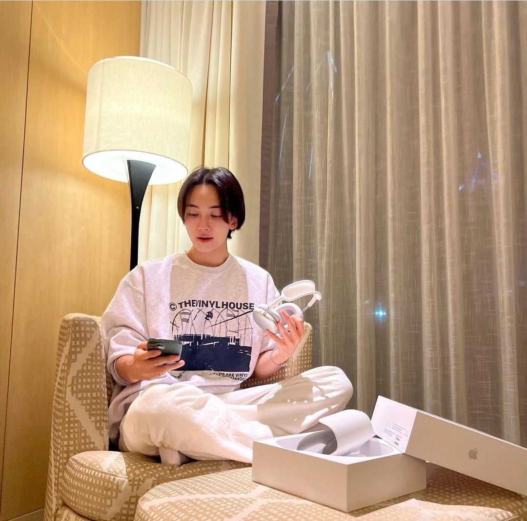 เสื้อ GREENHOUSE SWEATSHIRT LIGHT GREY แบบ #JEONGHAN #จองฮัน