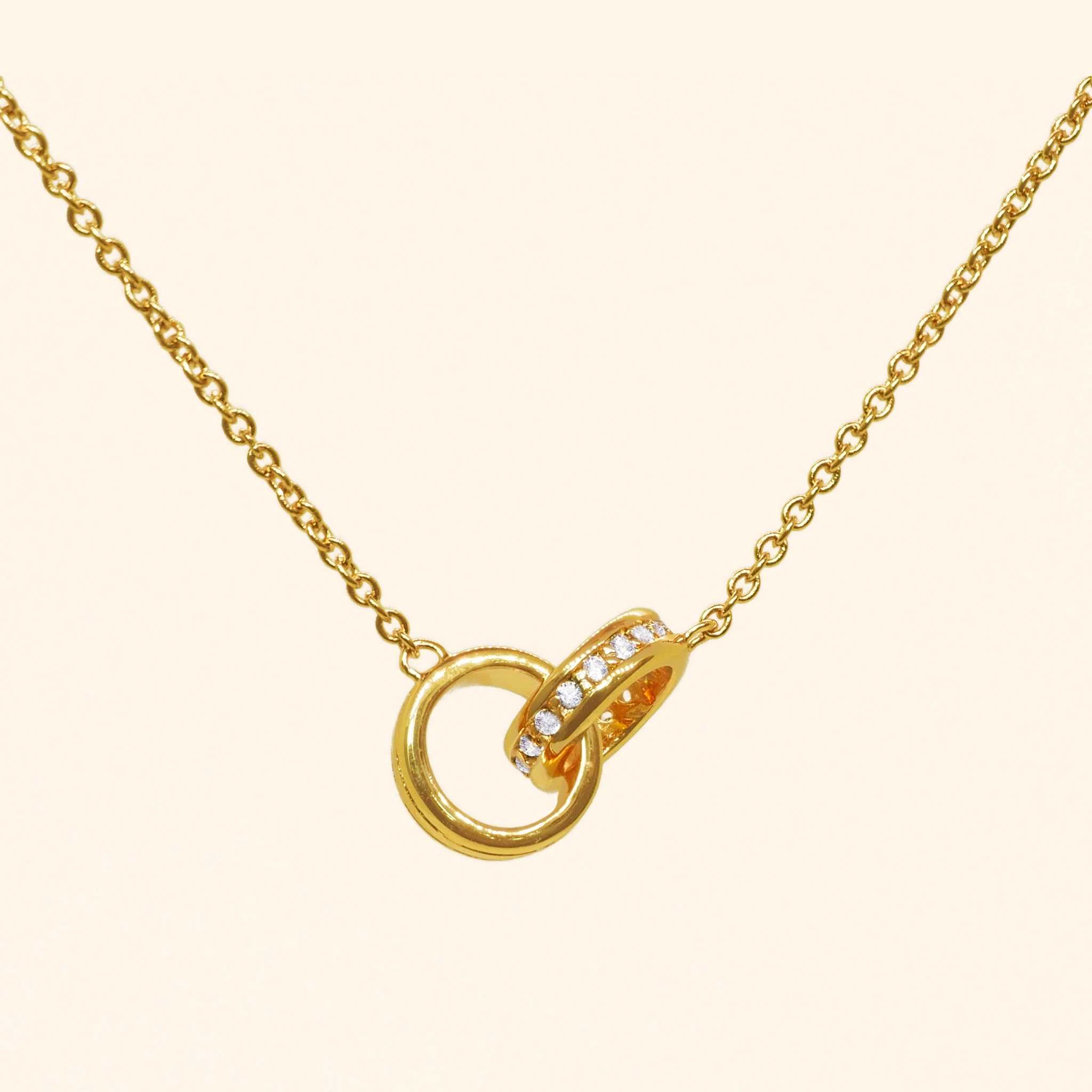สร้อยคอคริสตัลห่วงอินฟินิตี้ ( Crystal Infinity Ring Necklace )