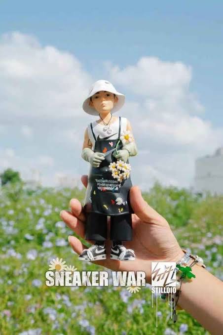 Stilldio Studio // G-Dragon Sneaker War 400%