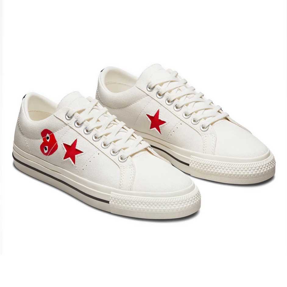 รองเท้า PLAY COMME des GARÇONS x CONVERSE RED HEART ONE STAR