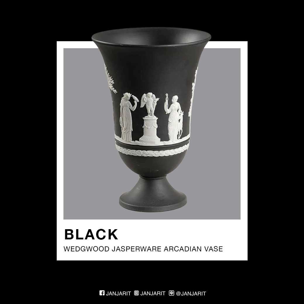 แจกันสีดำ Wedgwood Jasperware Vase