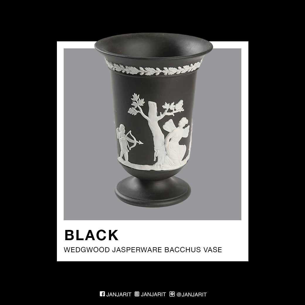 แจกันสีดำ Wedgwood Jasperware Vase