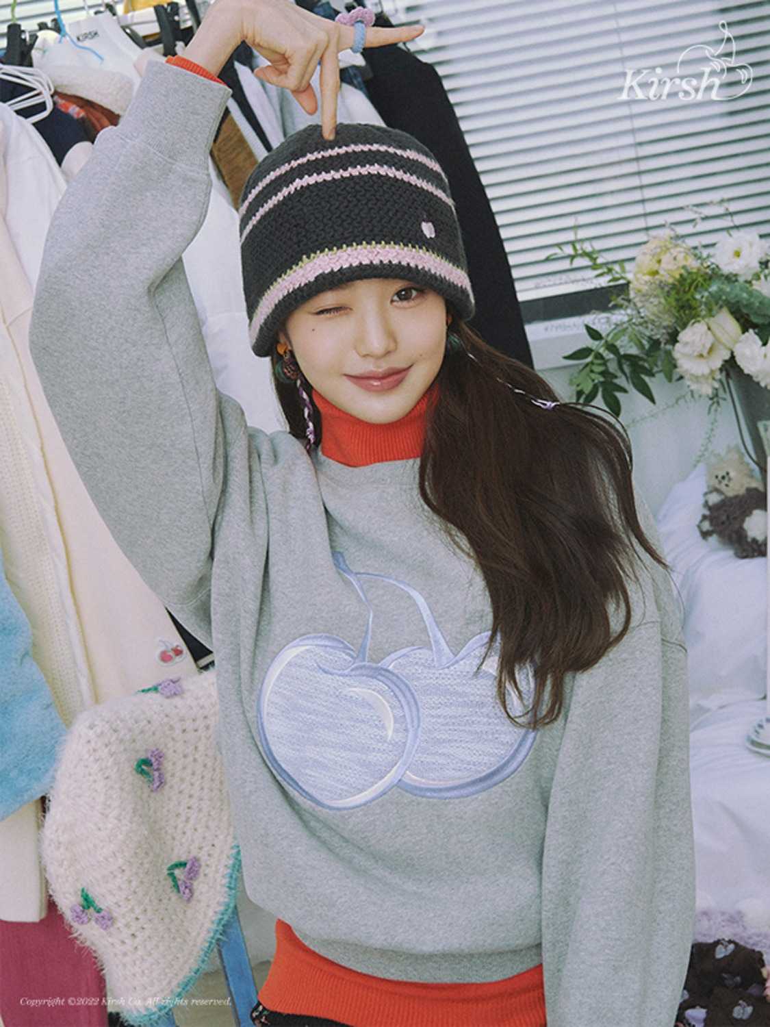(พร้อมส่ง) KIRSH BIG CHERRY SWEATSHIRT [MELANGE GRAY]