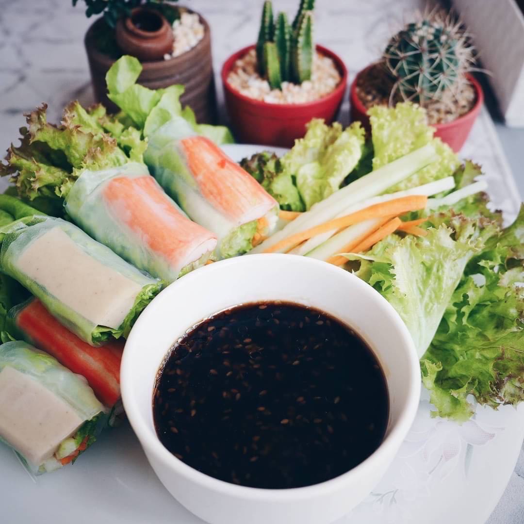 สลัดโรลปูอัด/Crab Stick Rolled Salad