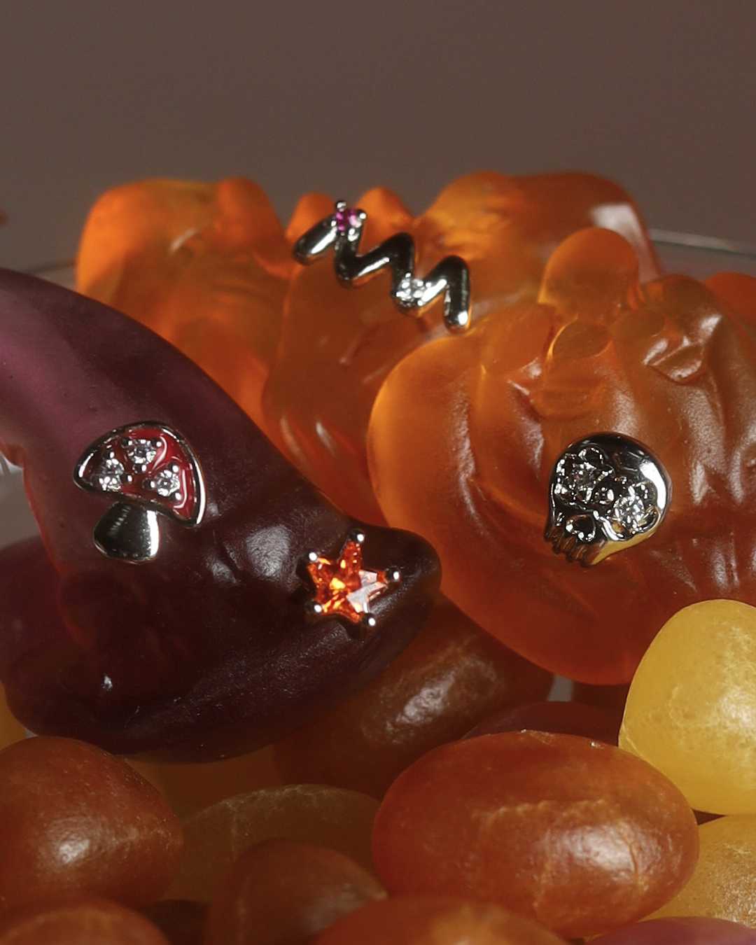 Julys - sweetest halloween! earrings set (เซต 4 ชิ้น)