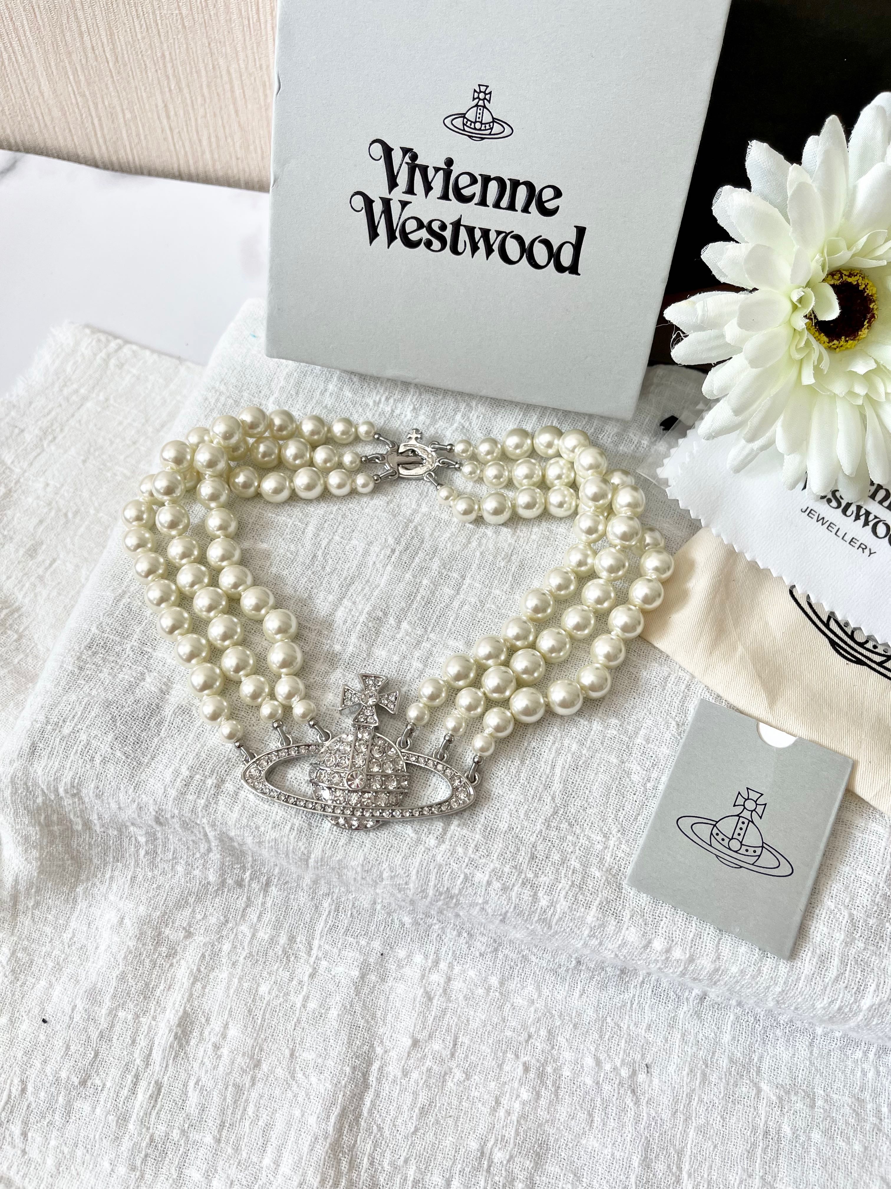 Pre-Order Vivienne Westwood Three row pearl bas (box, dustbag,card)