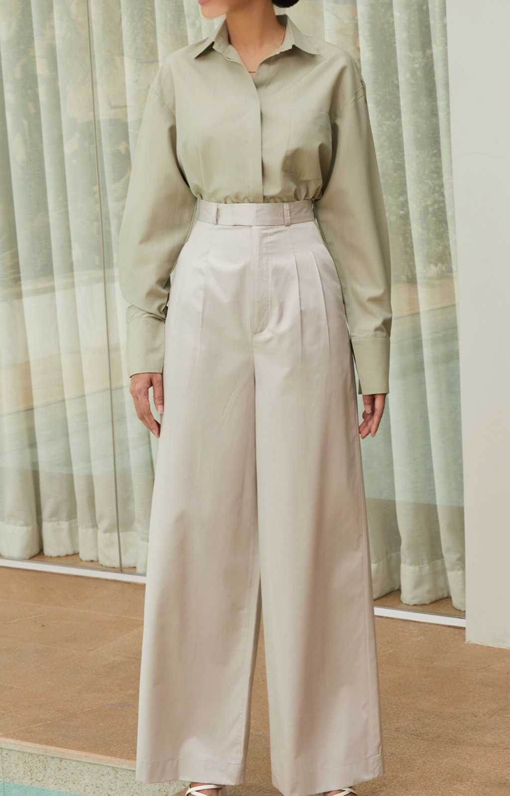 Vintage Wide-flared in Silver off-white (limited ed.)