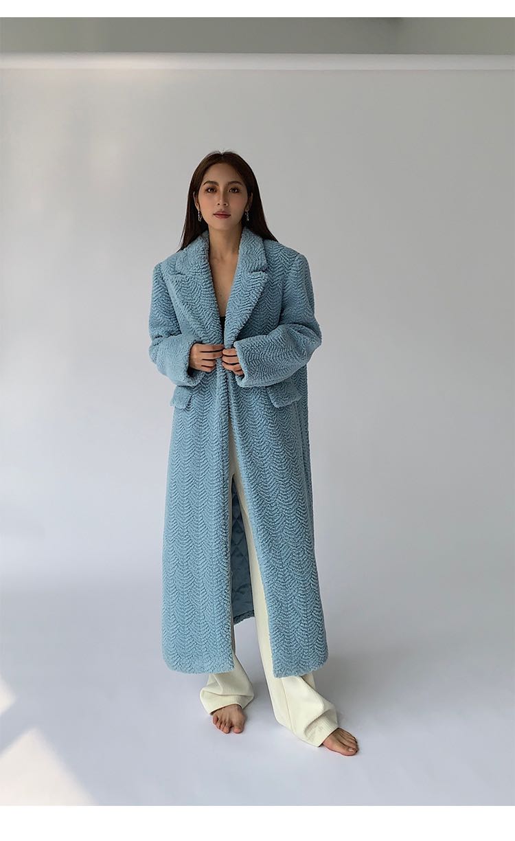 PRE-ORDER - coat