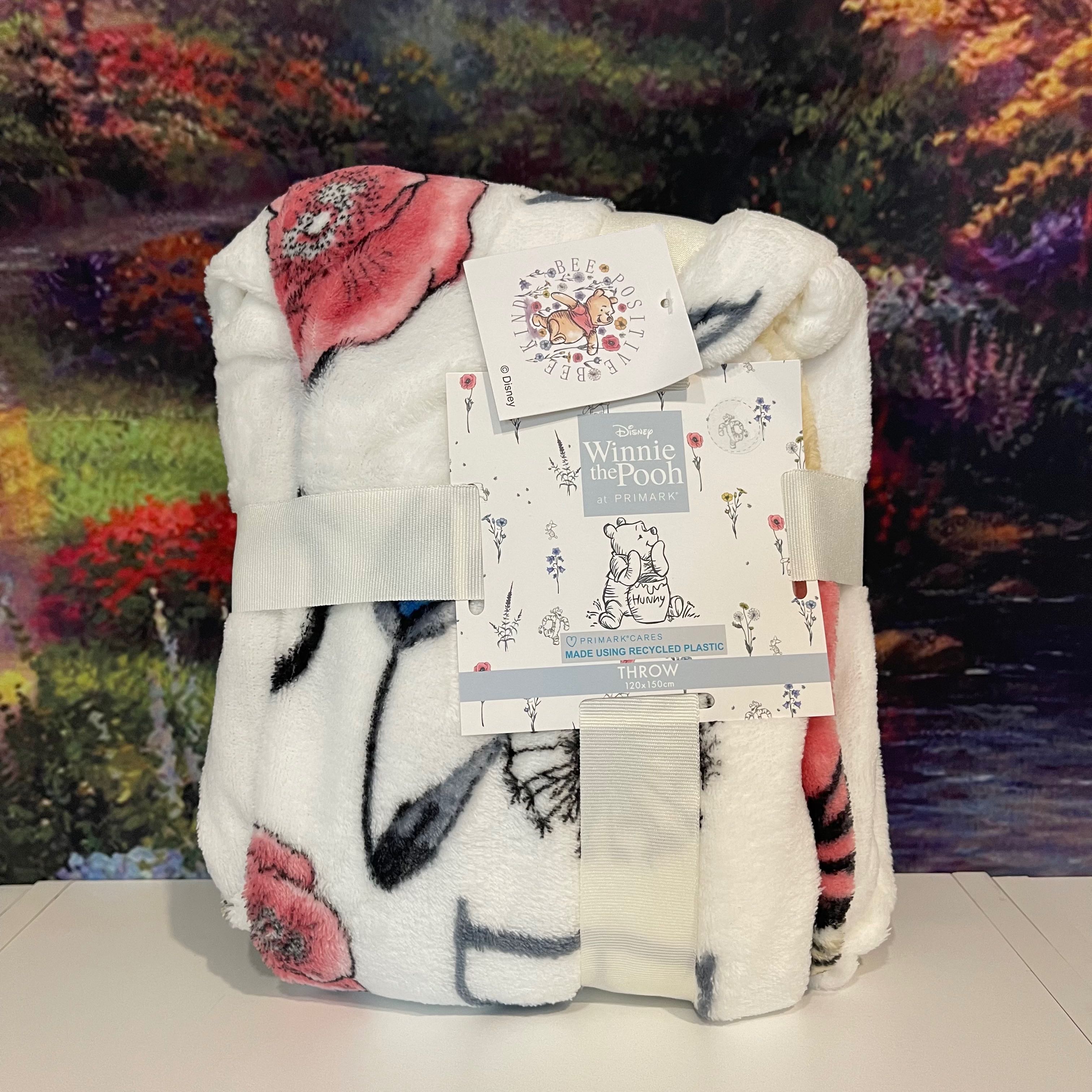 ผ้าห่ม Pooh - Flower (White)