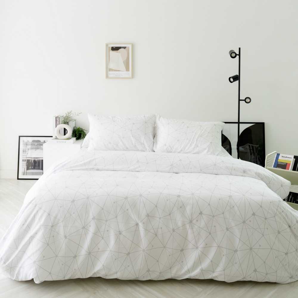 Darling Mattress ชุดผ้าปูและผ้านวมรุ่นนาโนเทค ลายไดมอนด์ NANOTECH Bedsheet and Duvet Set (Diamond)