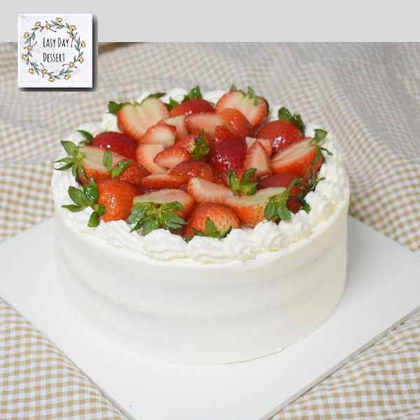 สตรอเบอรี่ชอร์ตเค้ก ( Strawberry short cake ) แบบ 2  เนื้อเค้กนุ่ม  ❤️