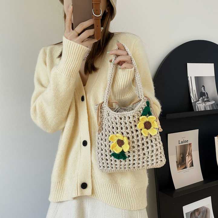 กระเป๋า รุ่น SUNFLOWER BAG