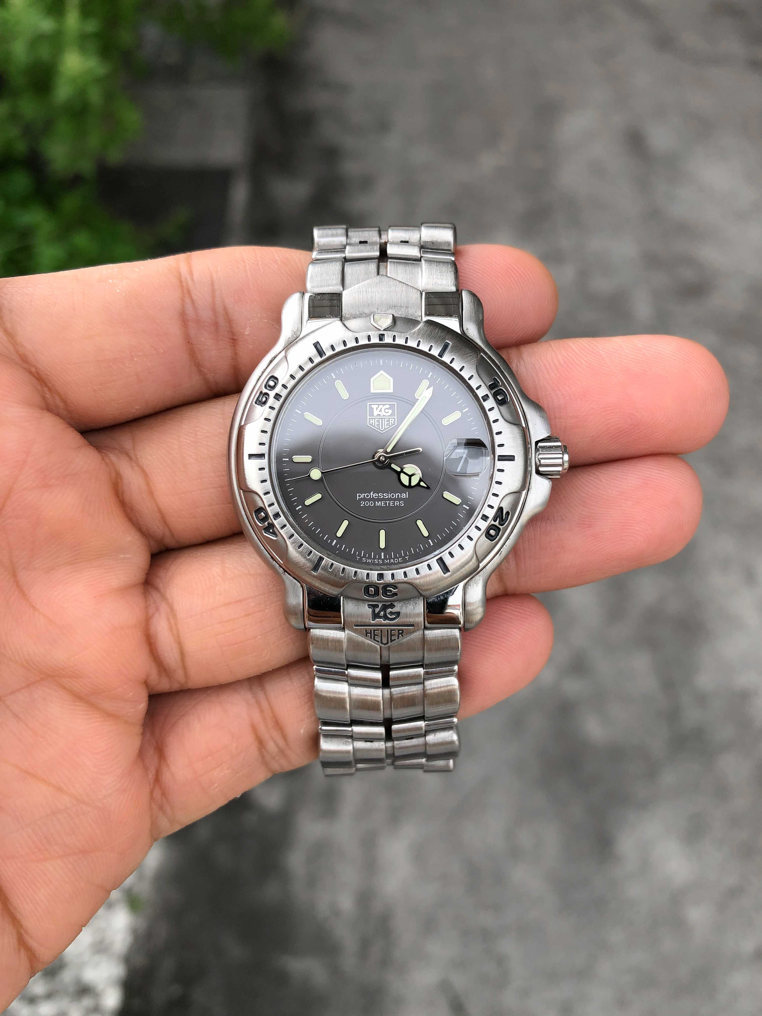 Tag Heuer S6000 (กระดูกงู) Boy Size Quartz หน้าเทา