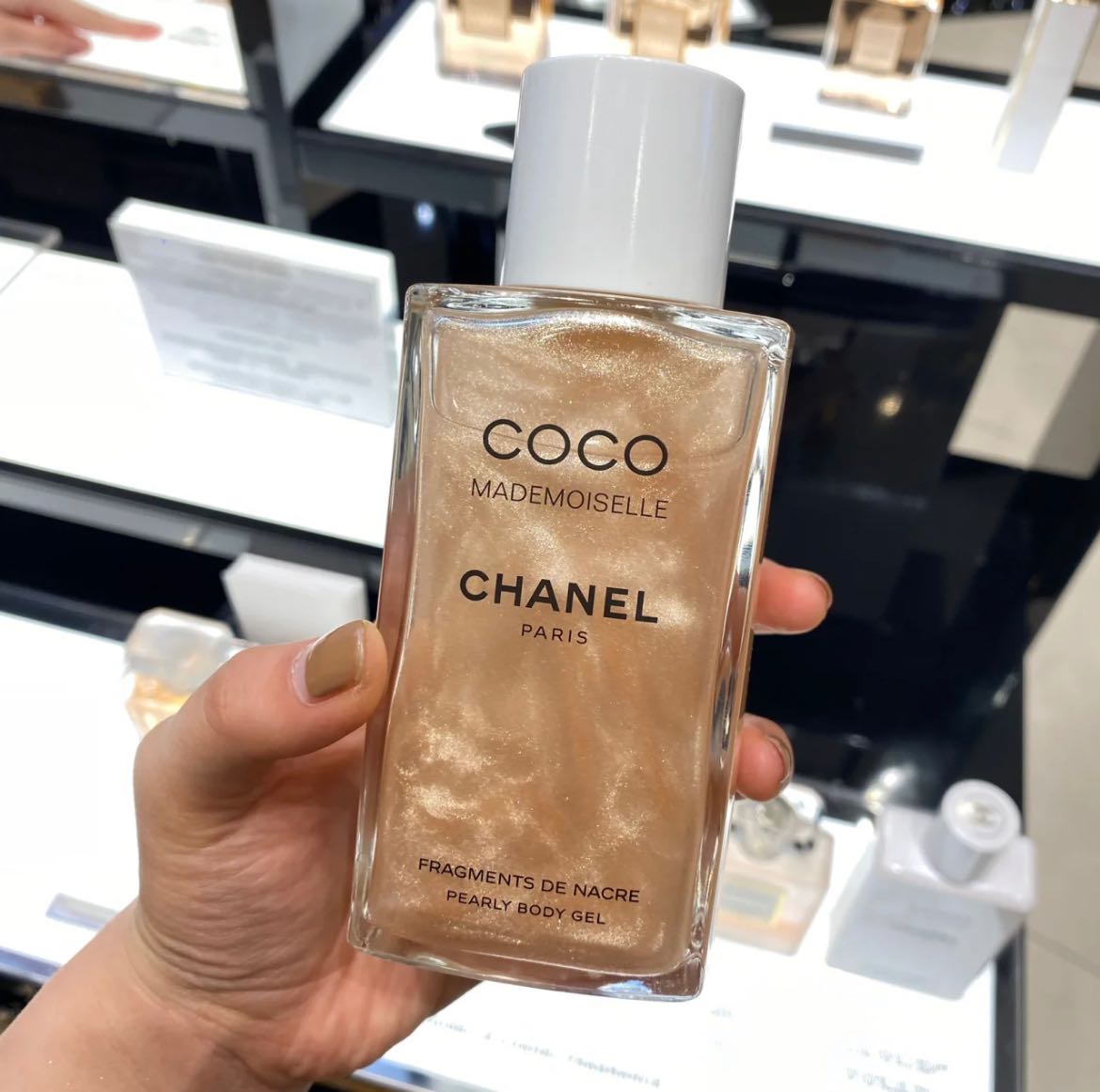 Chanel outlet Mademoiselle Pearl Body gel