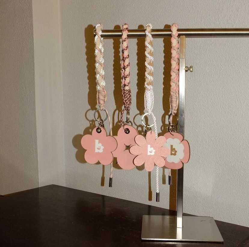 Wallflower (pink)