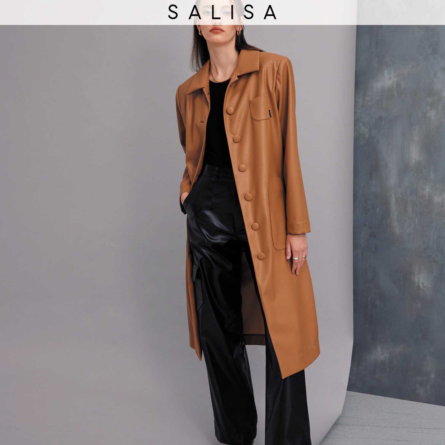 COAT Vegan Leather Loose Fit Tan (shoulder pads)