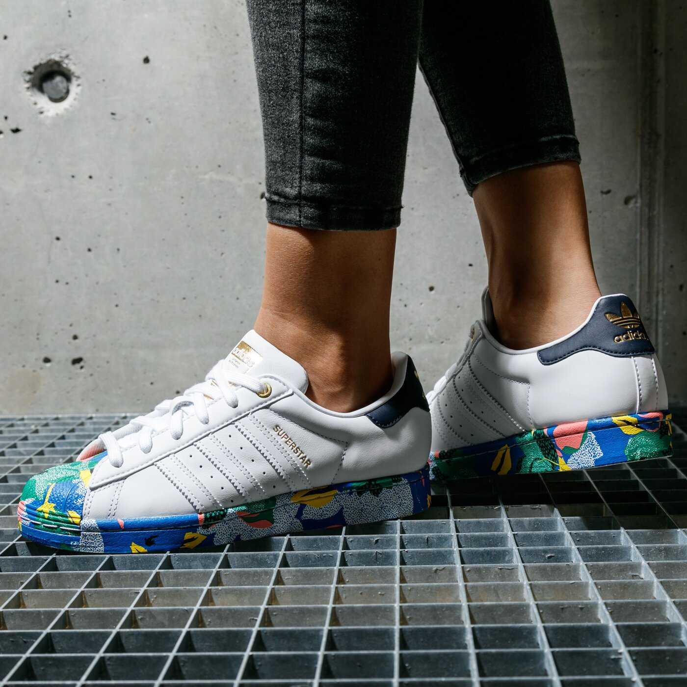 Adidas Superstar x Her Studio London LINE SHOPPING