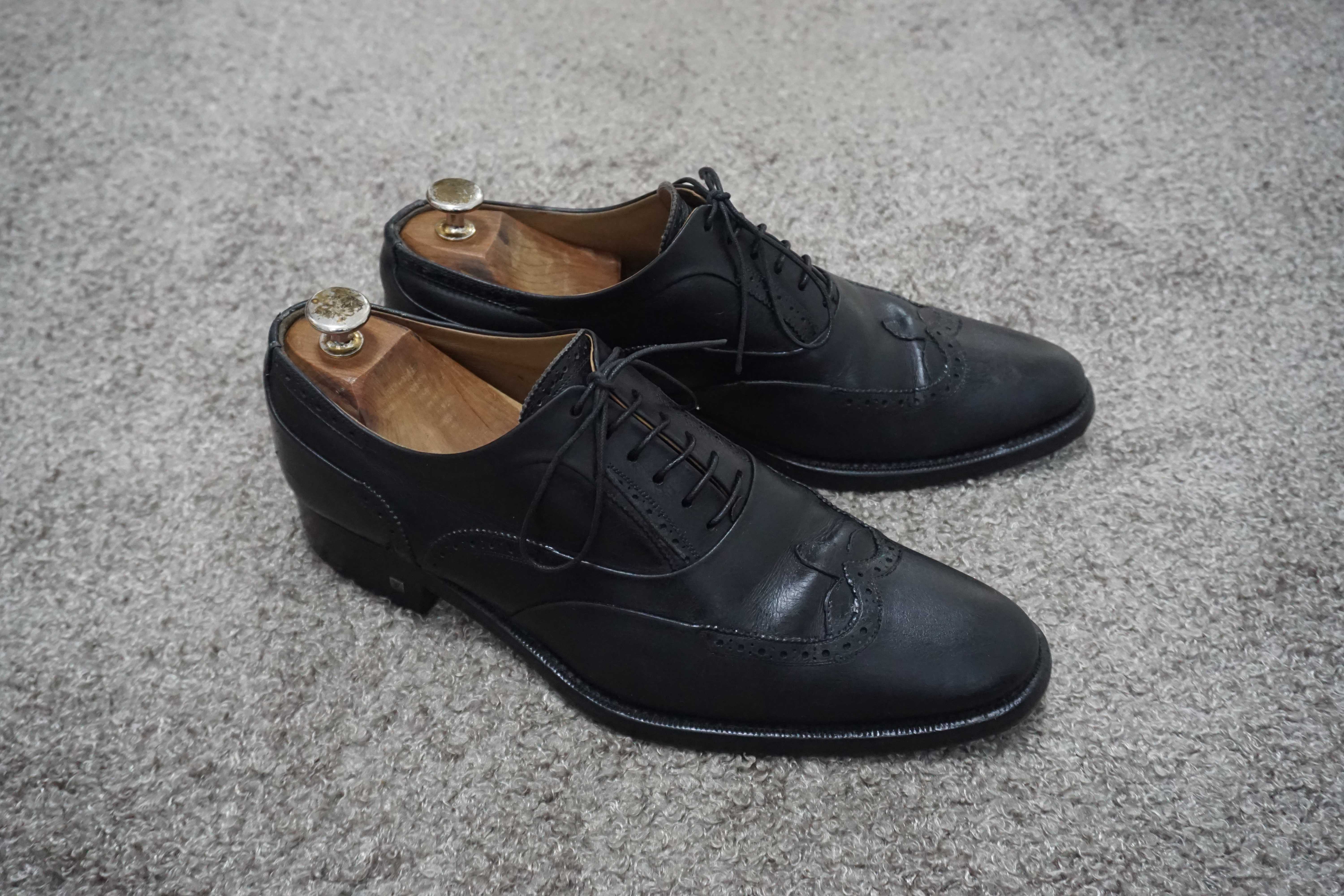 LOUIS VUITTON LACE-UP SHOE IN LEATHER size 7.5