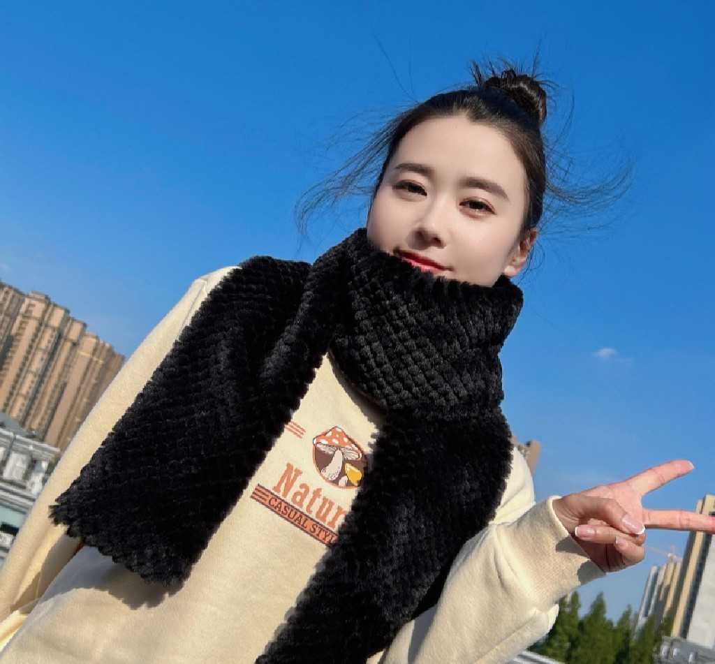 [พร้อมส่ง] KOKLO.CO ผ้าพันคอเฟอร์ SKUP1924