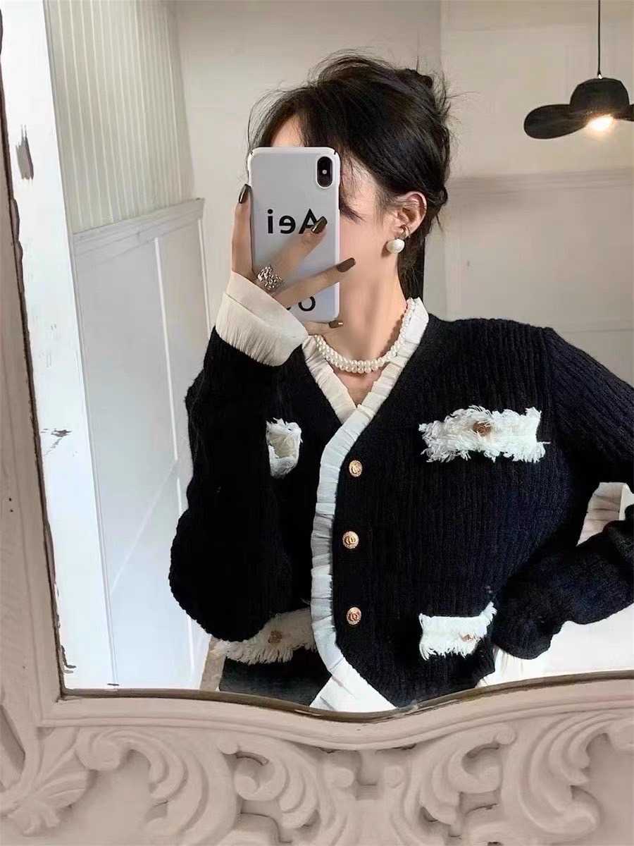 เสื้อแขนยาวแต่งระบาย COCO Korea
