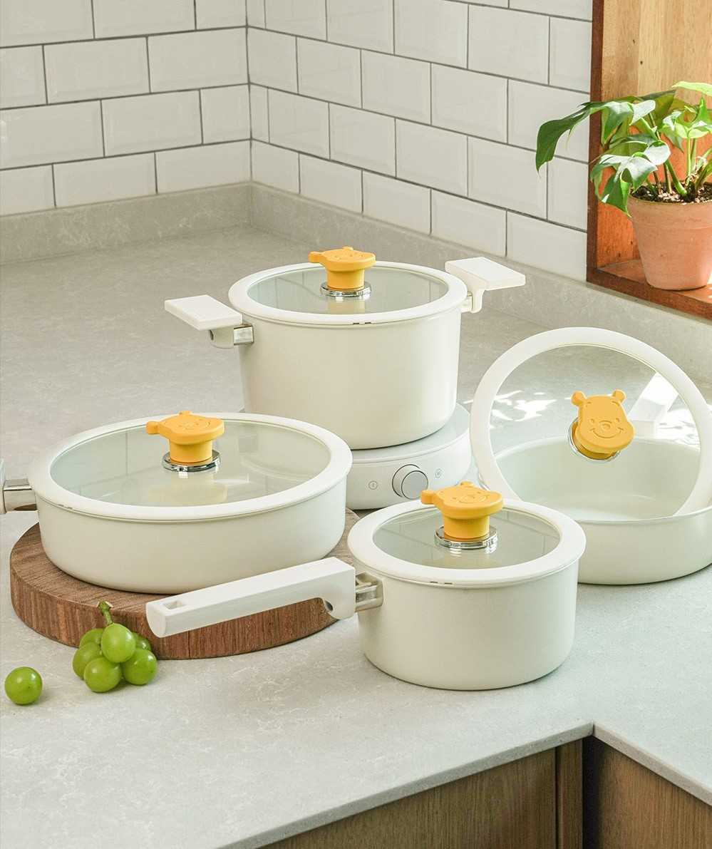 ( พร้อมส่ง ) Winnie the Pooh Frypan & Pot Set หม้อ และ กระทะหมีพูห์