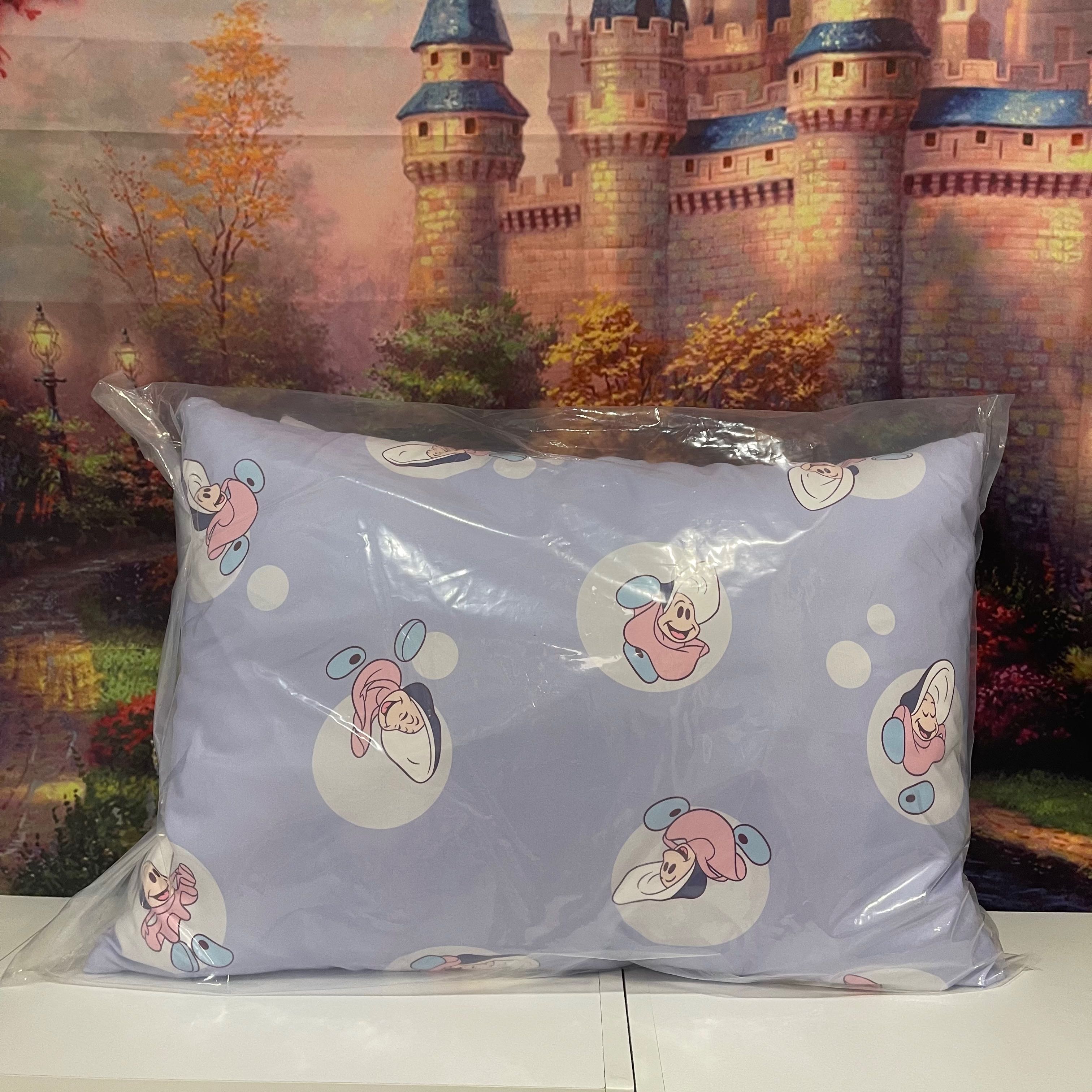 หมอน Little Oyster (Purple)