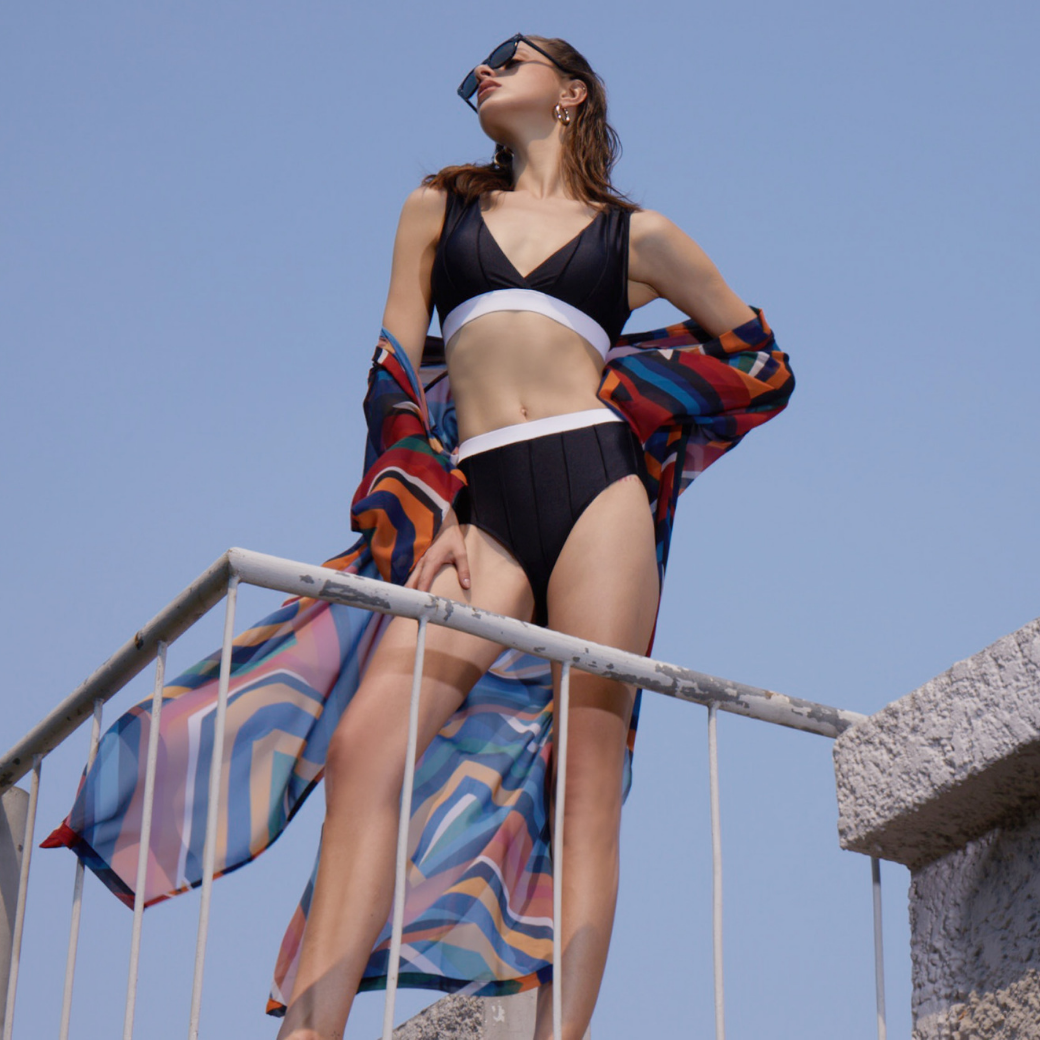 [Coralist Swimwear] เสื้อคลุมชายหาด Beach Cover-up ผ้าชีฟอง รุ่น 'Alia' สี Geo Splice(CRBW69)