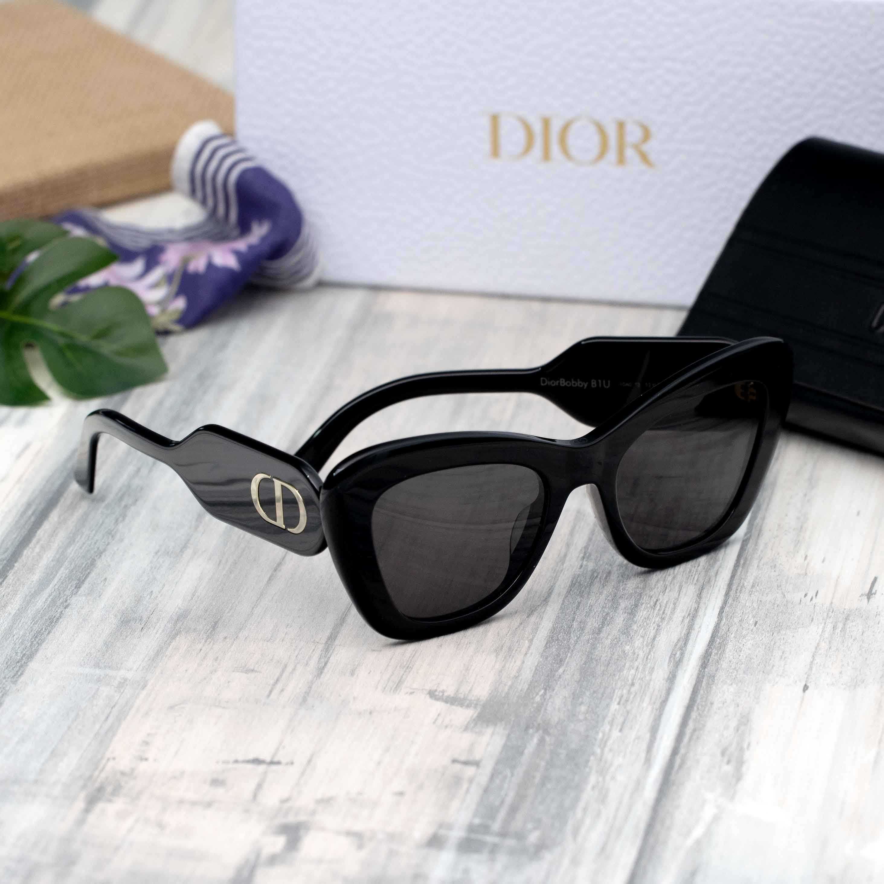 DIORBOBBY B1U 10A0 SIZE 52 MM.
