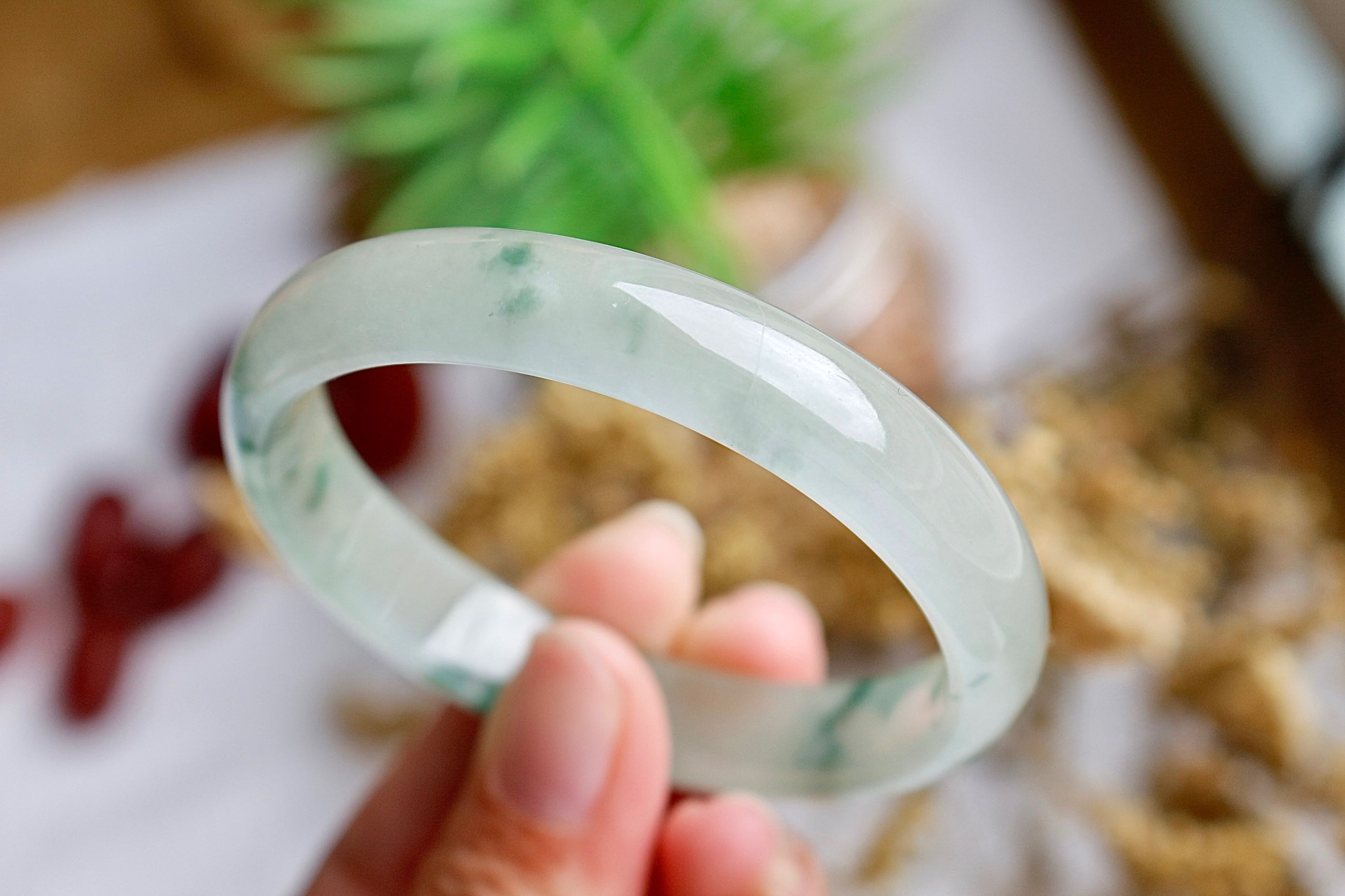 Natural moss in snow Jade Bangle LINE SHOPPING