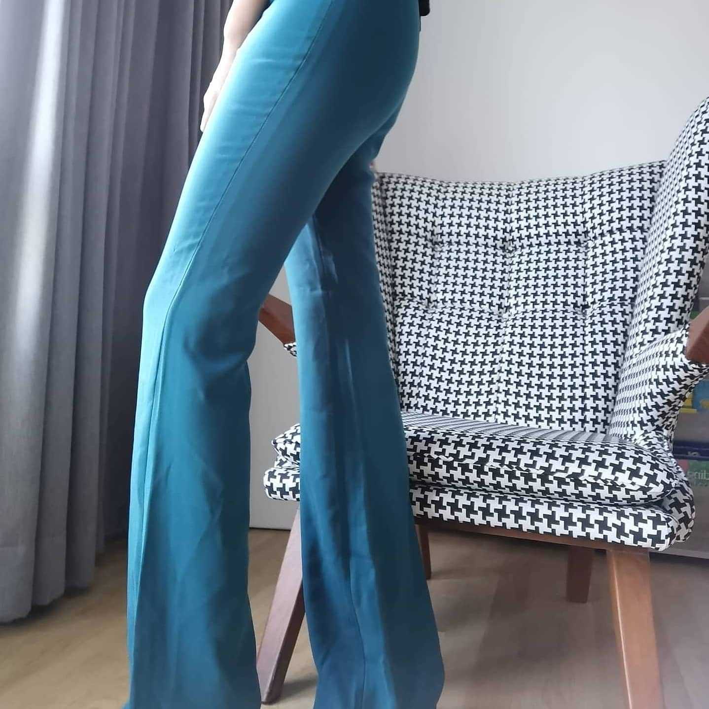Bell-bottom​ Pants​ 