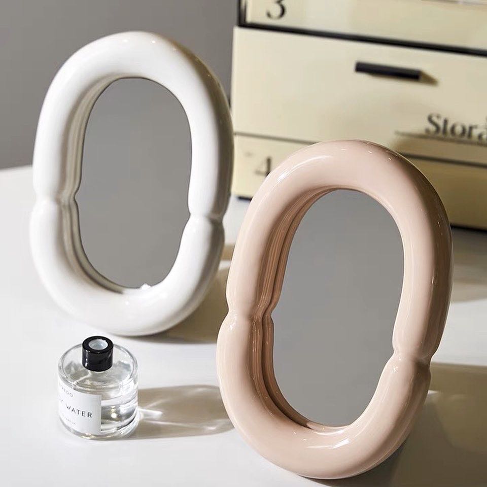 Chubby desk mirror (Pre-order)