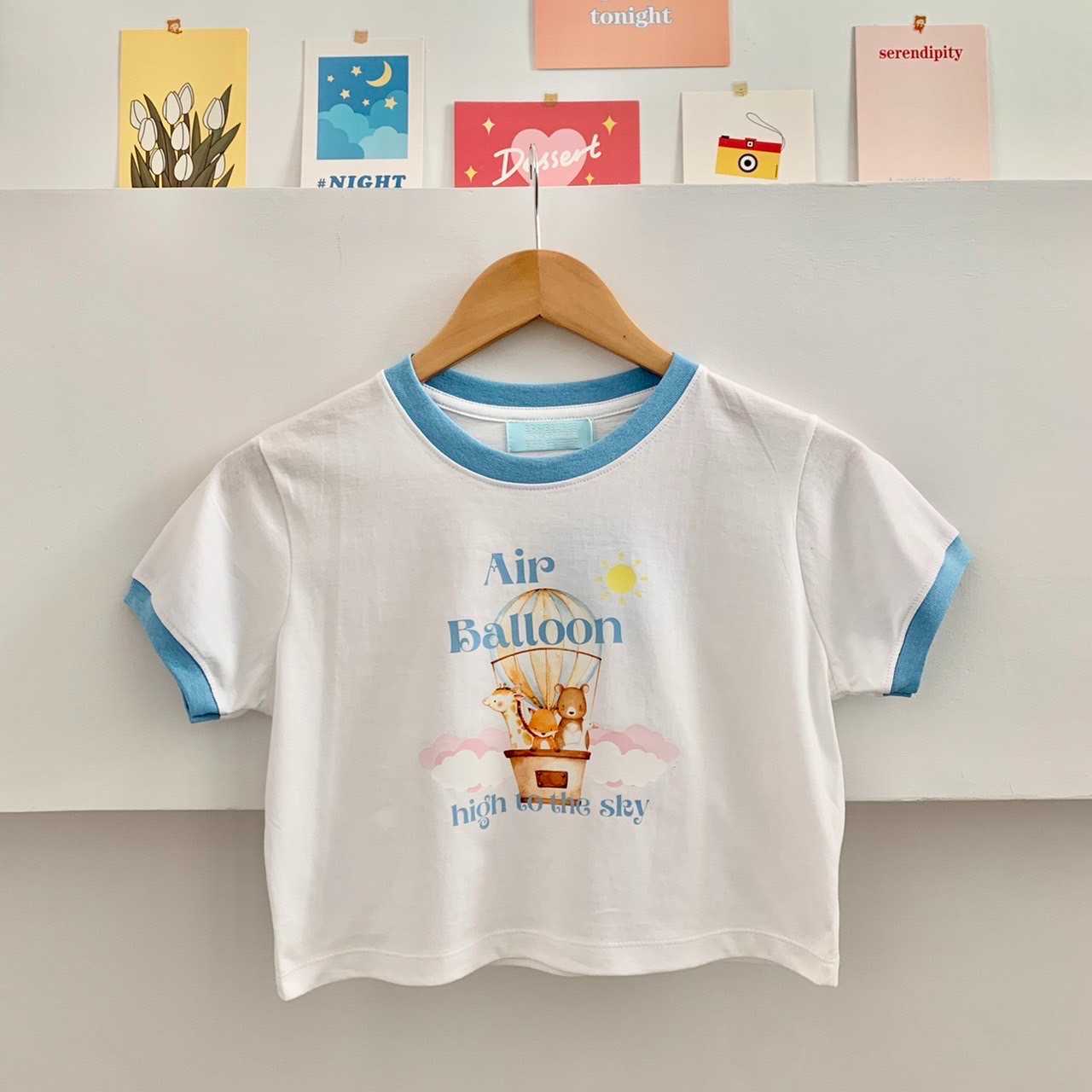 Crop T-Shirt สีฟ้า