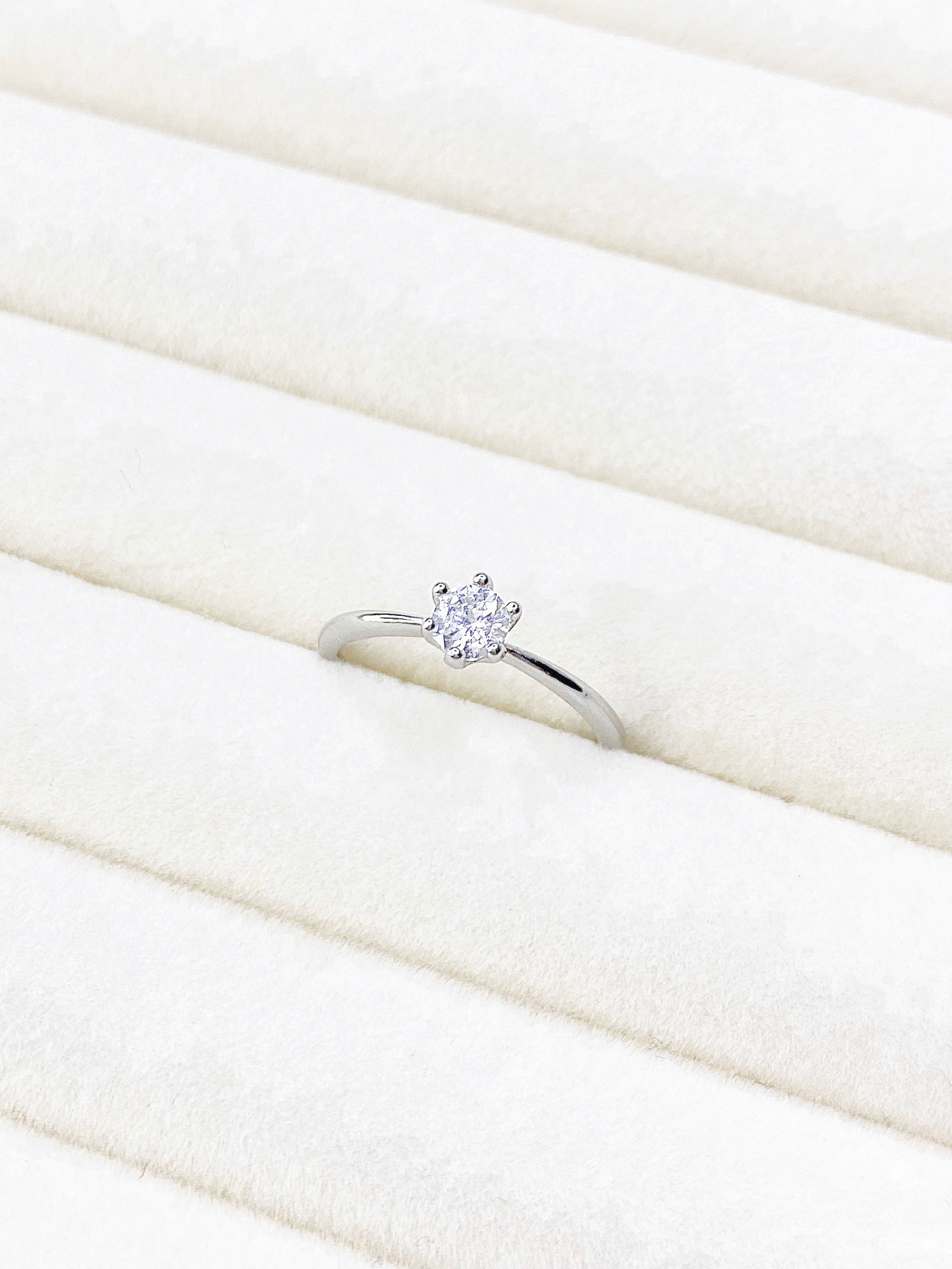 แหวน รุ่น Classic Gem