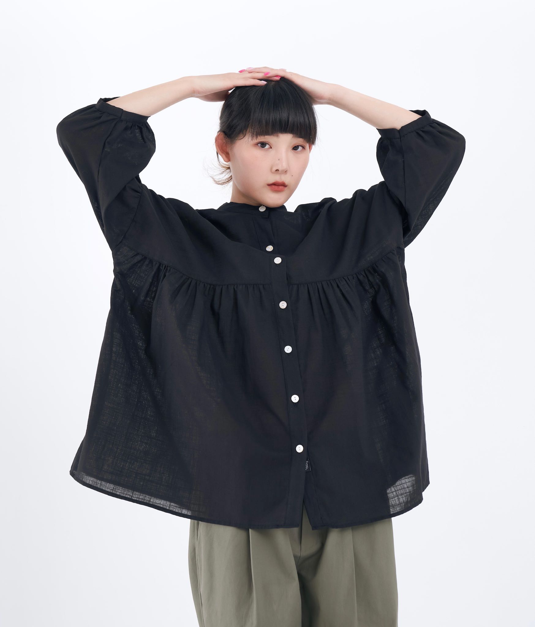 เสื้อคอจีน ทรงหลวม แขน3/4 - สีดำ