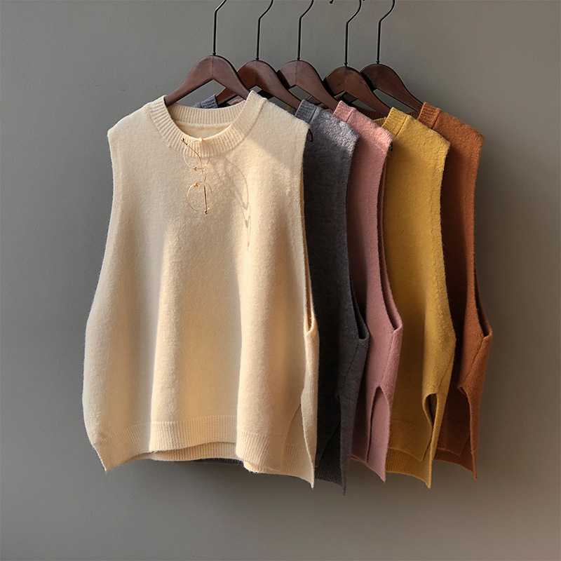 เสื้อกั๊กไหมพรม คอกลม สีพื้น รหัสBX039