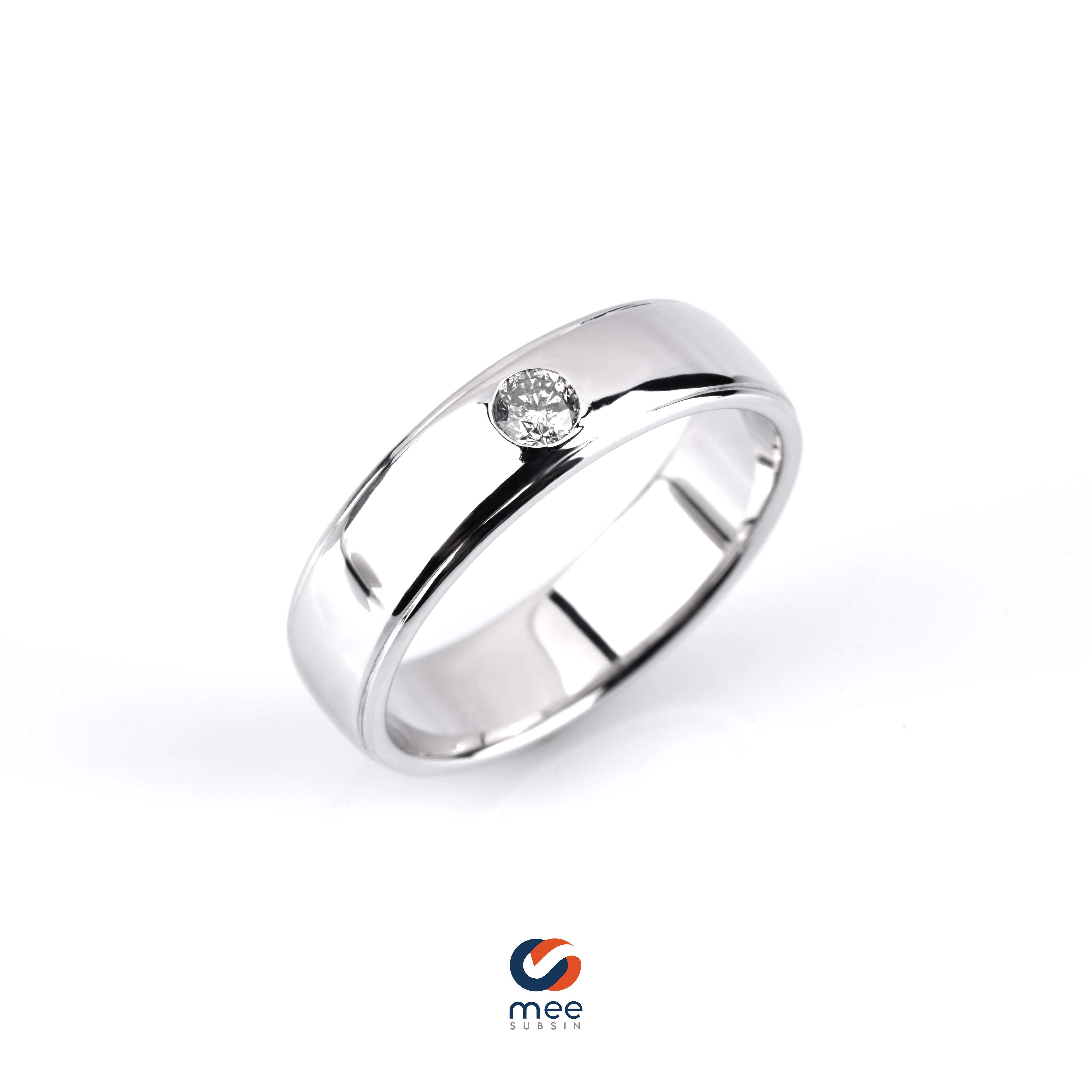 Classic Men's Ring | แหวนเพชรชาย 0.20 กะรัต น้ำ 96 I2 เรียบแข็งเเรง ใส่ติดนิ้วได้ทุกวัน [RG220092]