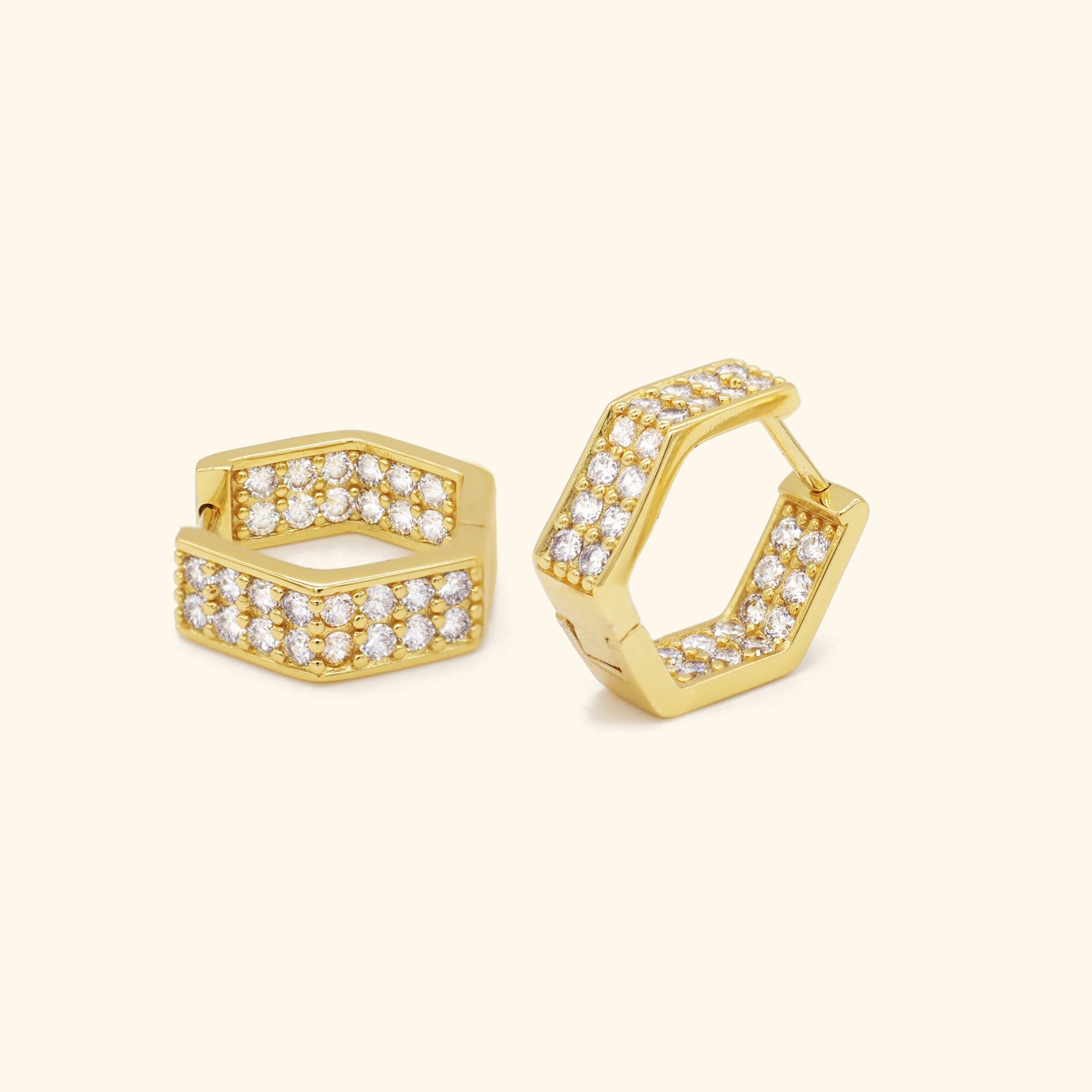 ต่างหูห่วงคริสตัลหกเหลี่ยม (Hexagon Crystal Hoop Earrings)