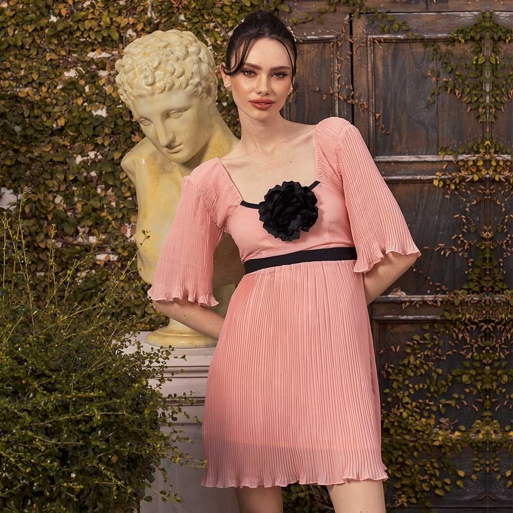 In love dress - Malabrand AW21 M31 เดรสสั้น เสื้อผ้าผู้หญิง