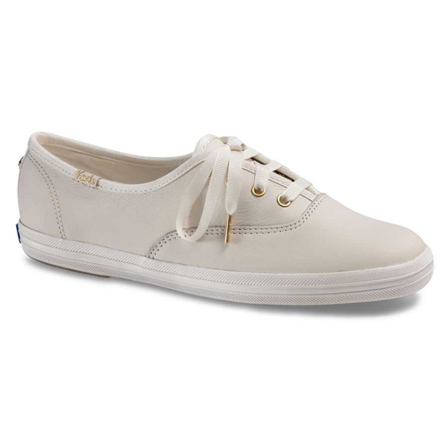 รองเท้าผ้าใบหนัง แบบผูกเชือก รุ่น CHAMPION KS TUMBLED LEATHER สีครีม WH57745