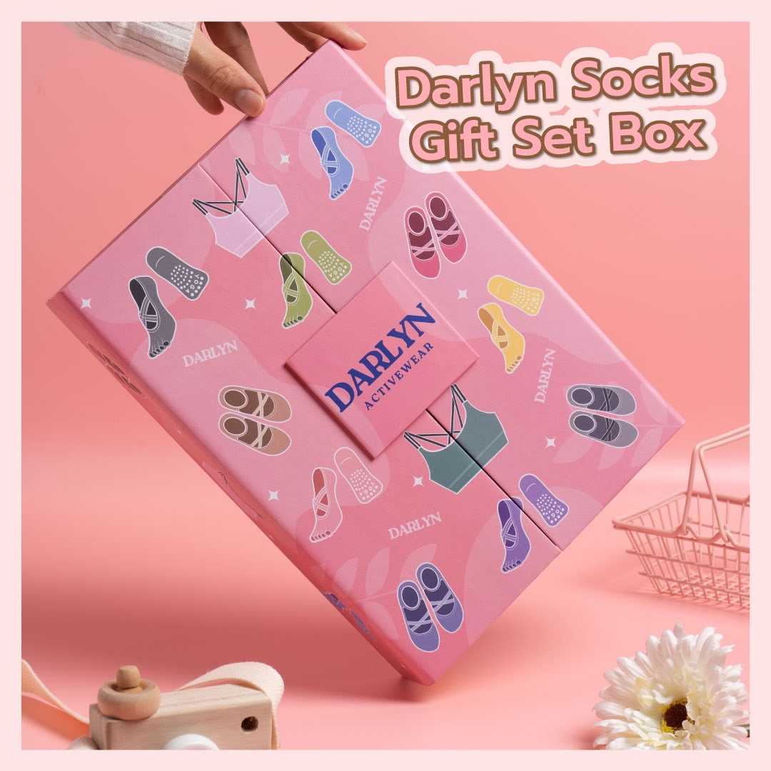 Gift set box - ถุงเท้า 8 คู่ คละสี คละรุ่นได้ ทักแชทเพื่อเลือกสีทั้ง 8 คู่กับแอดมินได้เลยค่า