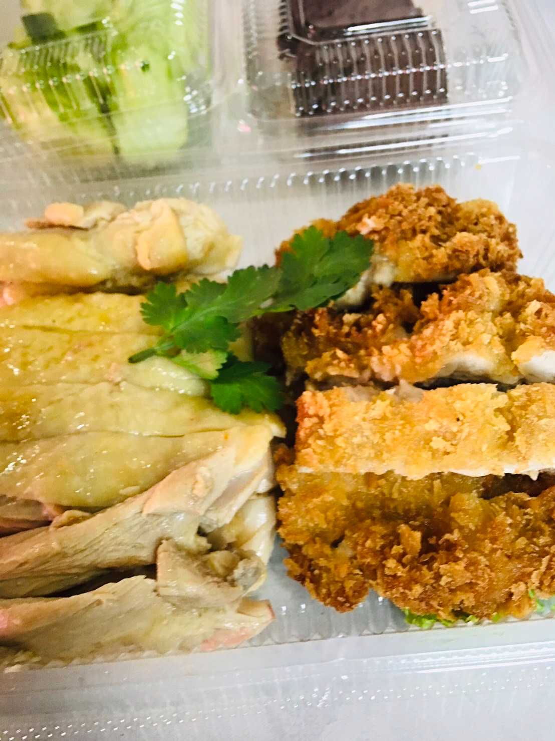ไก่ผสม จานใหญ่ (กับข้าว)