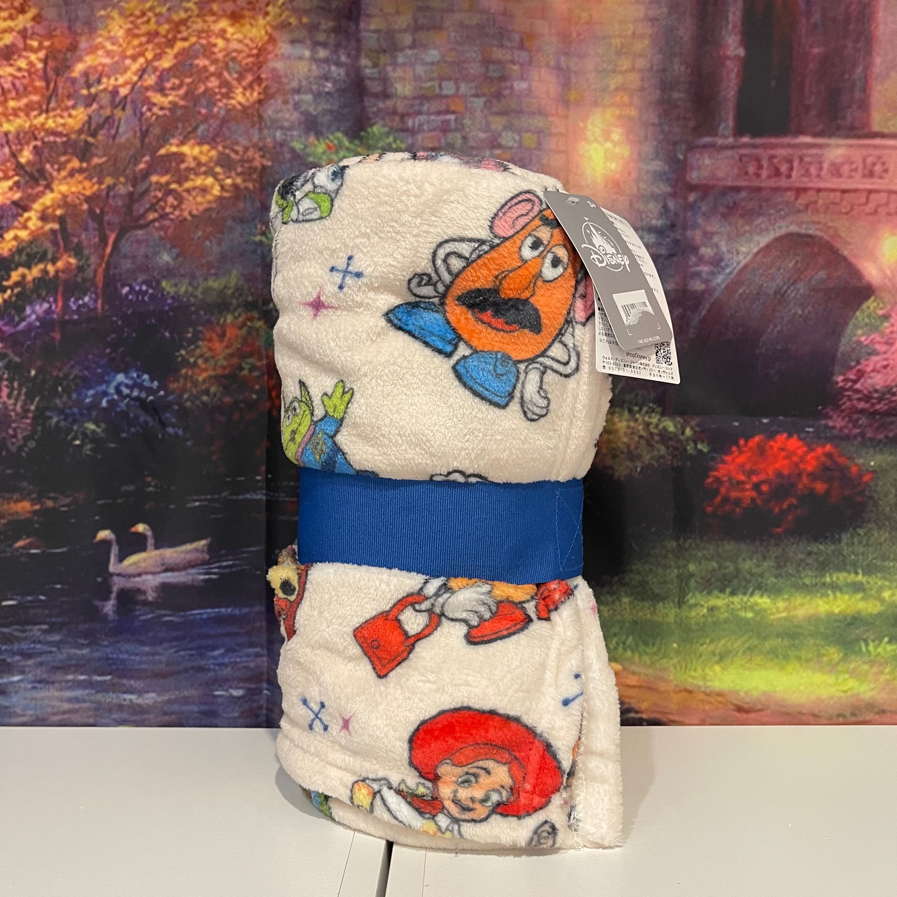 ผ้าห่ม Toy Story - Together : Winter (Cream)
