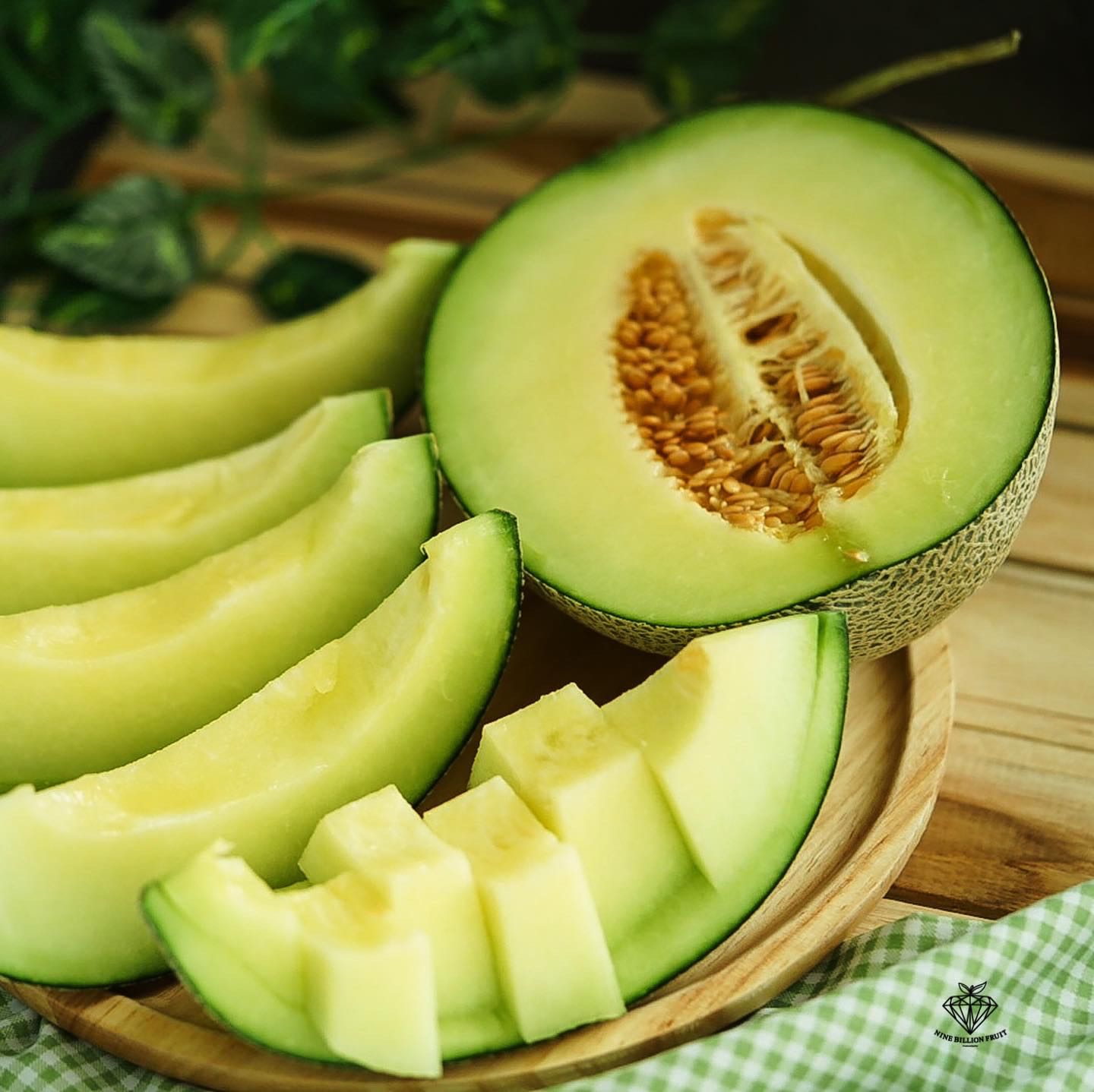 เมล่อนเขียวสายพันธุ์ญี่ปุ่น🍈 1 ลูก