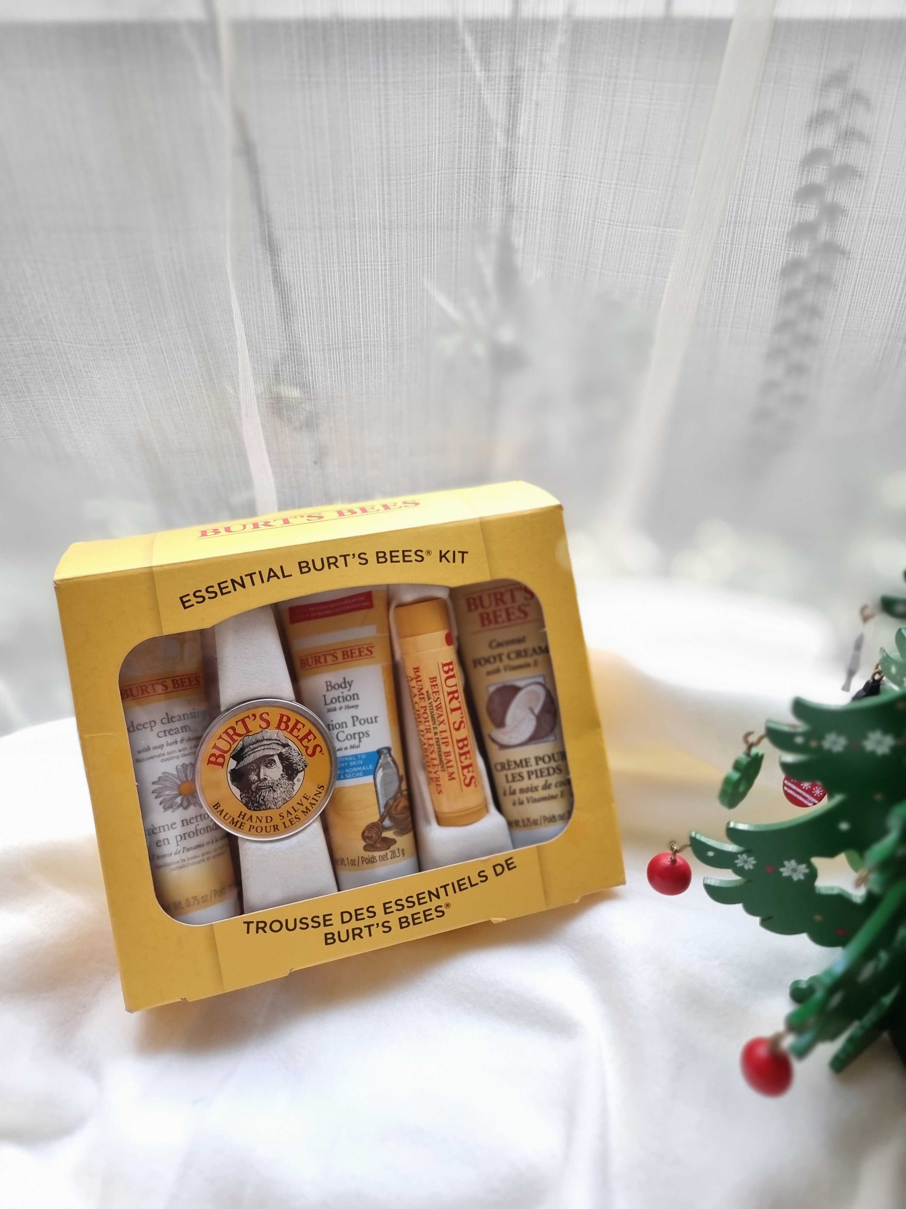 🎁💥 Gift Set Burt's Bees เซตขายดีอันดับ 1 ในเว็บ Amazon หมวดหมู่ Hand Creams & Lotions ของแท้ 100% 