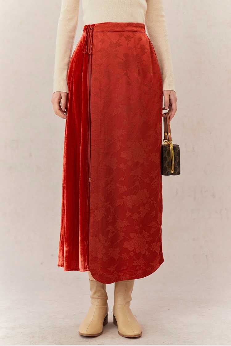SHIBAI picks up white new Chinese style red national style koi embroidered padded skirt