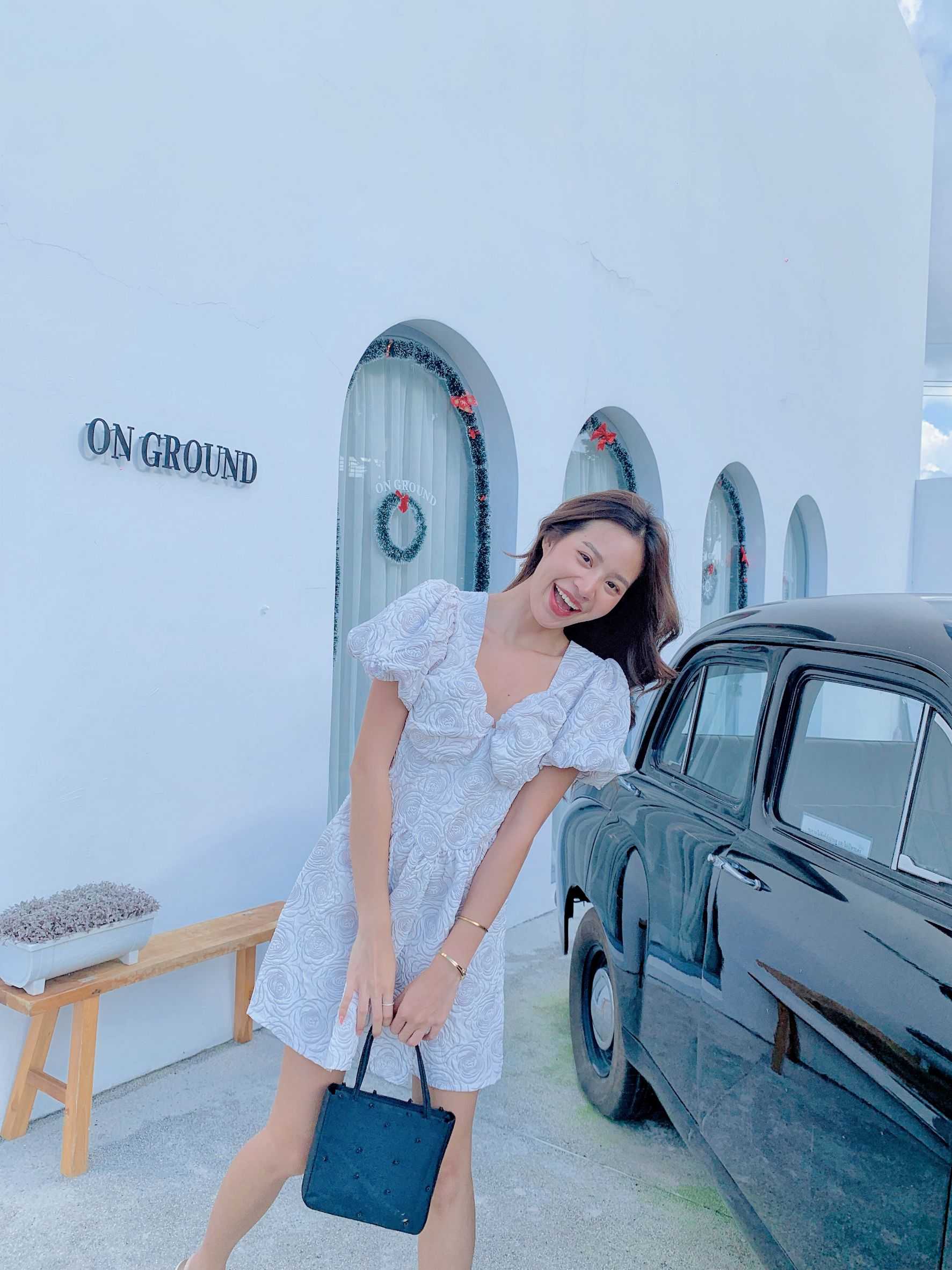 ชุเดเดรส แขนตุ๊กตา ลายดอกกุหลาบใหญ่