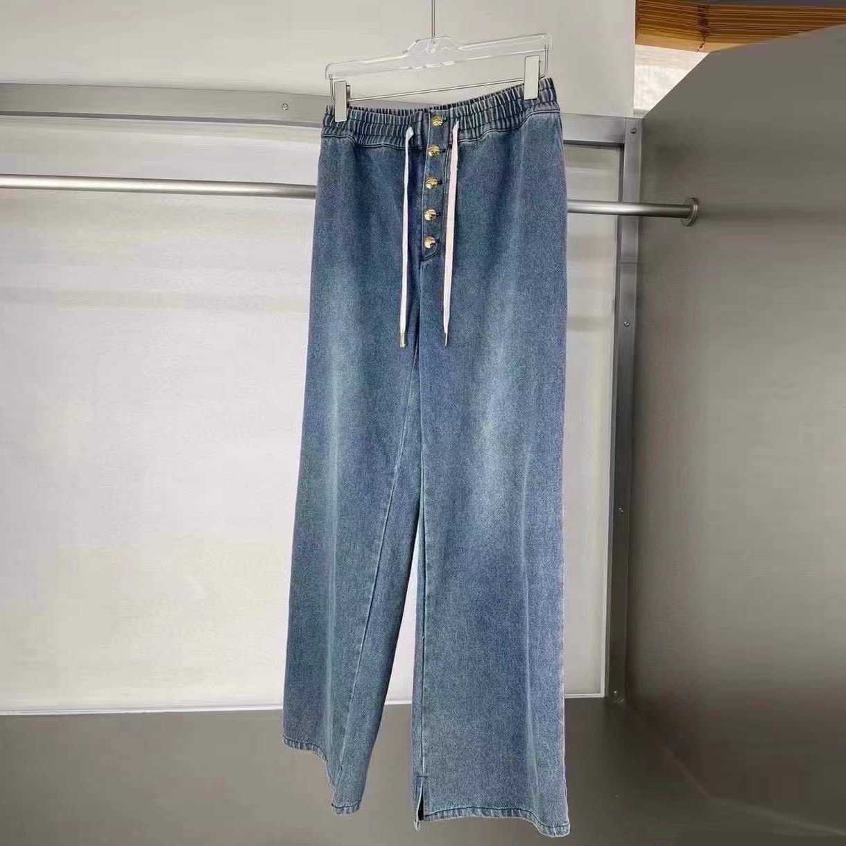 CELINE TRIOMPHE WHITE WOOL LOGO PATCH DENIM PANTS กางเกงยีนส์ซีลีน
