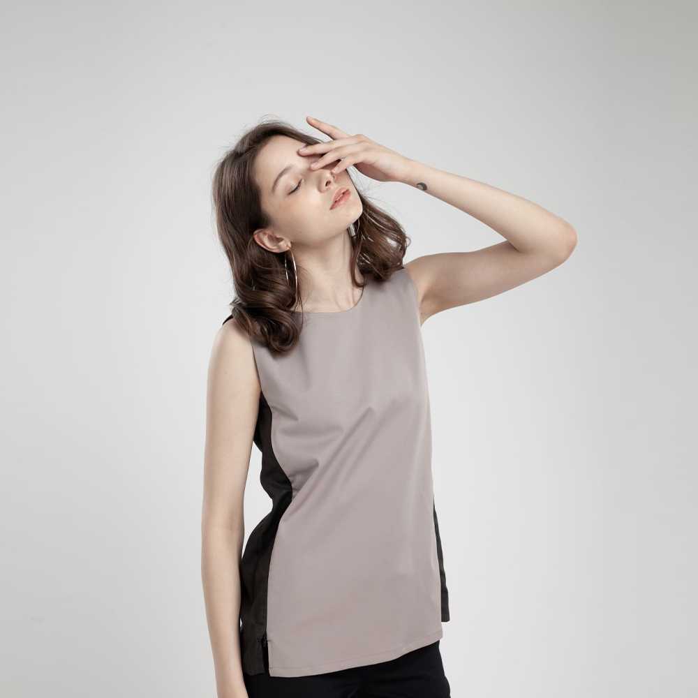 QueenCows เสื้อให้นม Jen Two Tone Top (Brown)