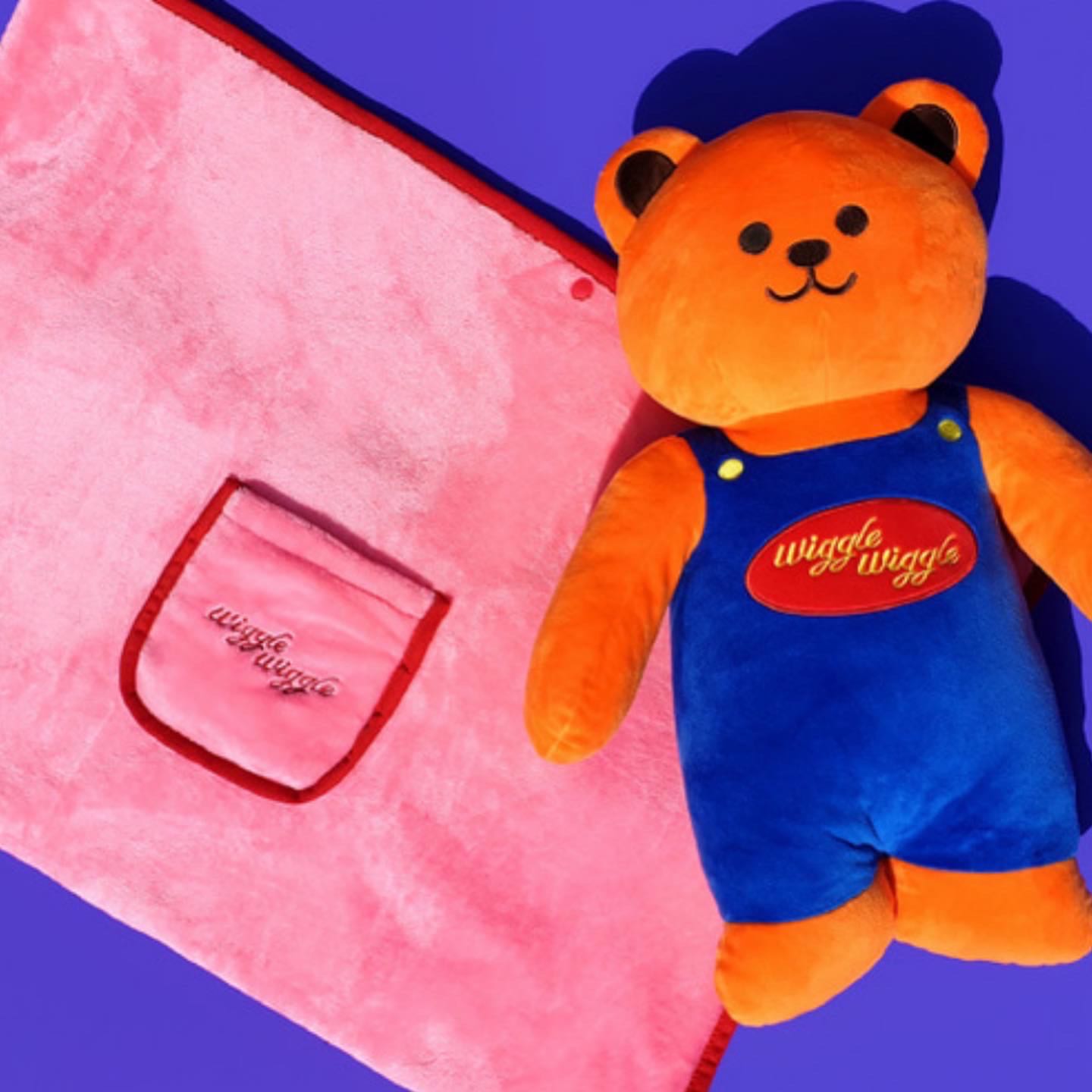 🇰🇷 Korea wiggle wiggle Wiggles Bear Cushion Blanket  หมอน-ผ้าห่ม น้องหมีนุ่มนิ่มค่ะ