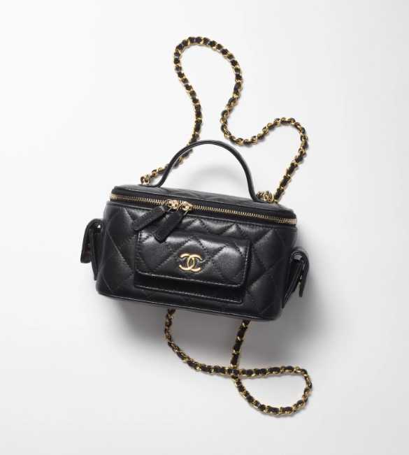 CHANEL GLOBE VANITY BAG WITH CHAIN IN BLACK กระเป๋าถือ ทรงกล่อง พร้อมสายสะพายยาวครอสบอดี้ ชาแนล